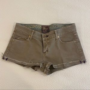 Rich & Skinny | Tan Denim Shorts